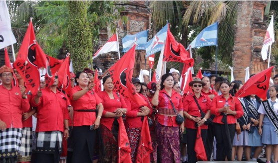 Jelang Pemilu Serentak 2024 Bupati Sanjaya Lepas Kirab Bendera Parpol Peserta Pemilu Kabupaten 5991