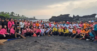TP PKK Badung Aksi Bersih Pantai di Cemagi, Nyonya Rasniathi Tegaskan Perubahan Paradigma Kelola Sampah dari Sumber